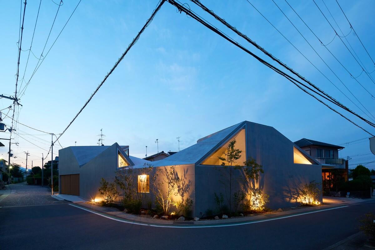 Maitamon 住宅 / Tomohiro Hata Architect and Associates