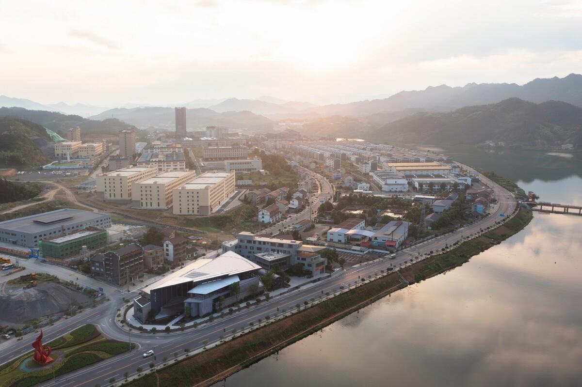 安茶博物馆工场 / 普罗建筑