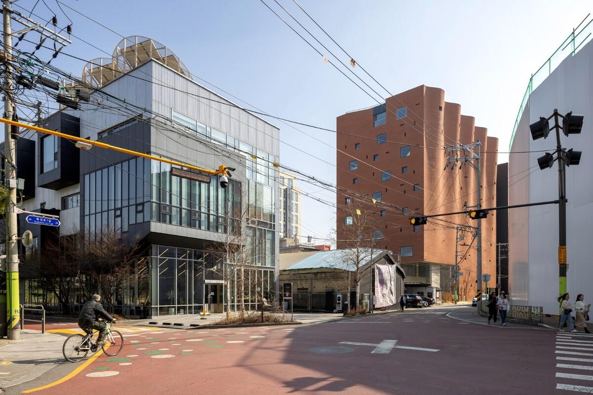 W‐Mission 总部 / Behet Bondzio Lin Architekten
