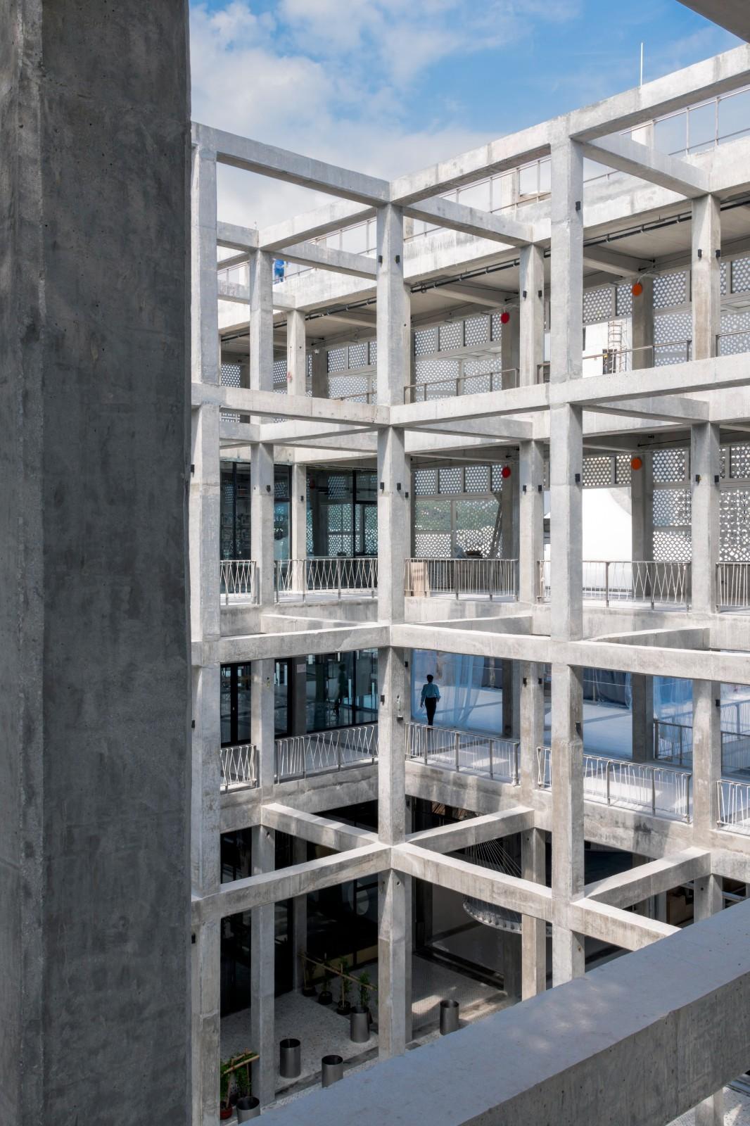 第三空间文化学习中心 / Studio Saar