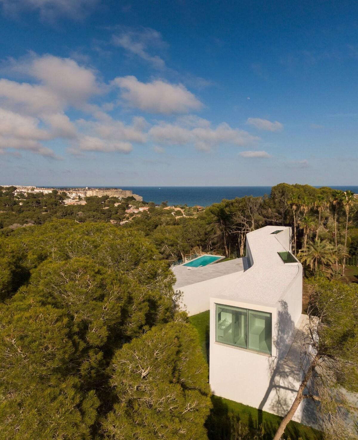 Sabater 别墅 / Fran Silvestre Arquitectos