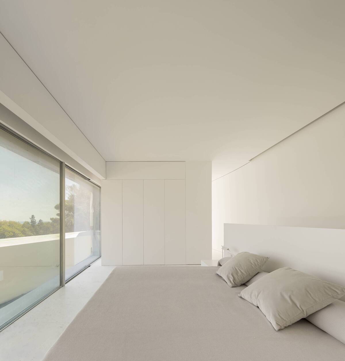 Sabater 别墅 / Fran Silvestre Arquitectos