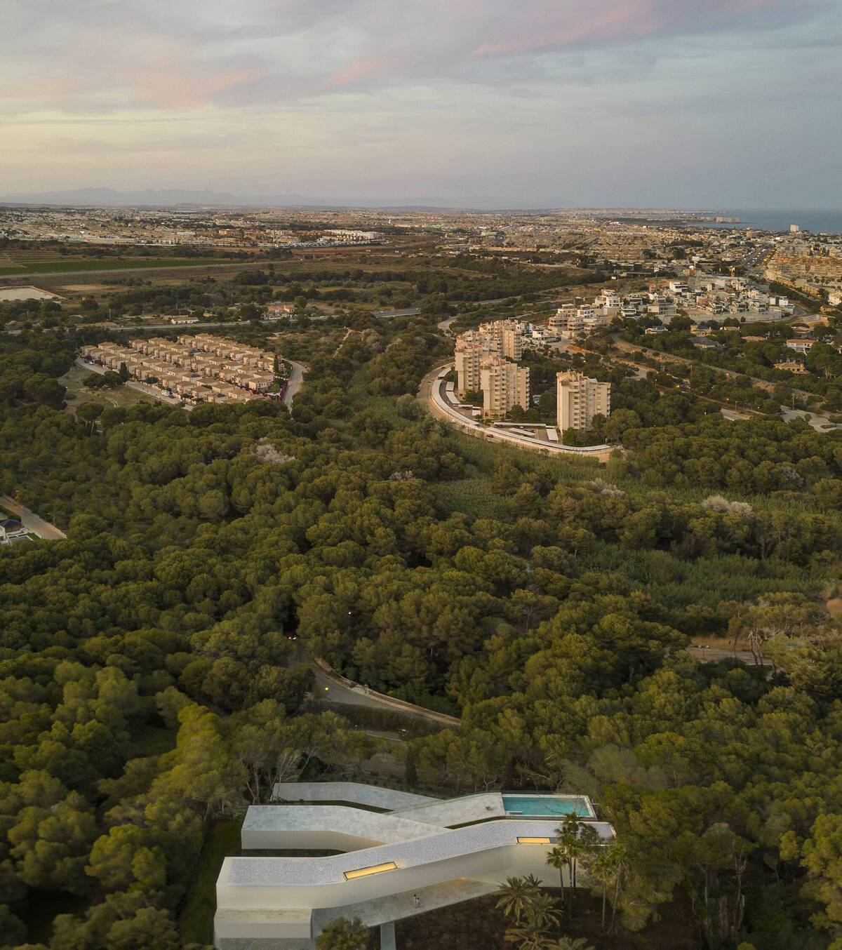 Sabater 别墅 / Fran Silvestre Arquitectos
