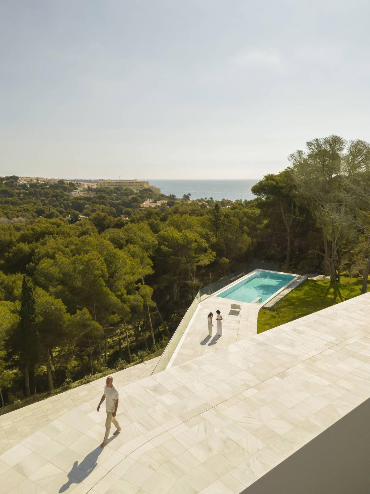 Sabater 别墅 / Fran Silvestre Arquitectos