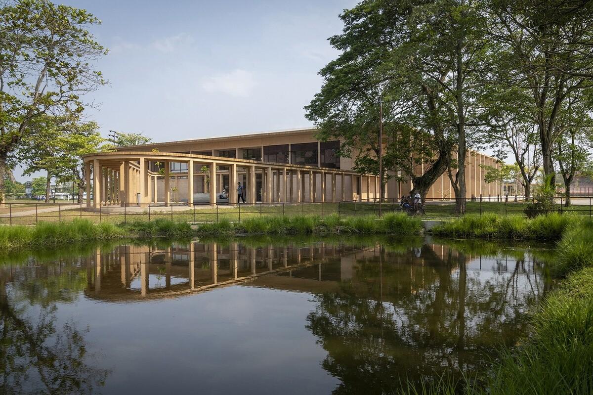 Manuel Vargas Iziquierdo 棒球场与体育中心 / Bernardo Quinzaños + CCA Centro de Colaboración Arquitectónica