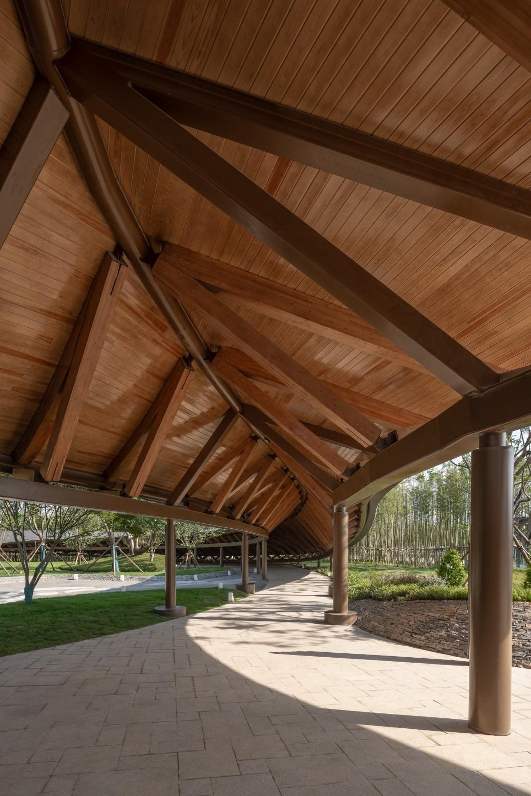 “龙脊”- 地中海黑龙滩度假酒店  / AIM ARCHITECTURE