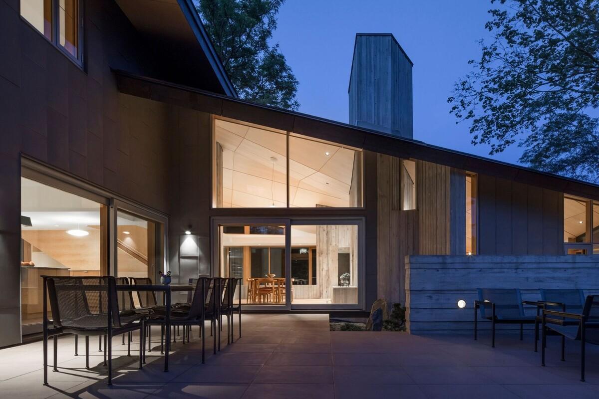 Dove 小屋 / AGATHOM Co.