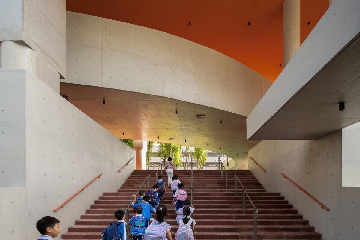 深圳荔园外国语小学 / 直向建筑