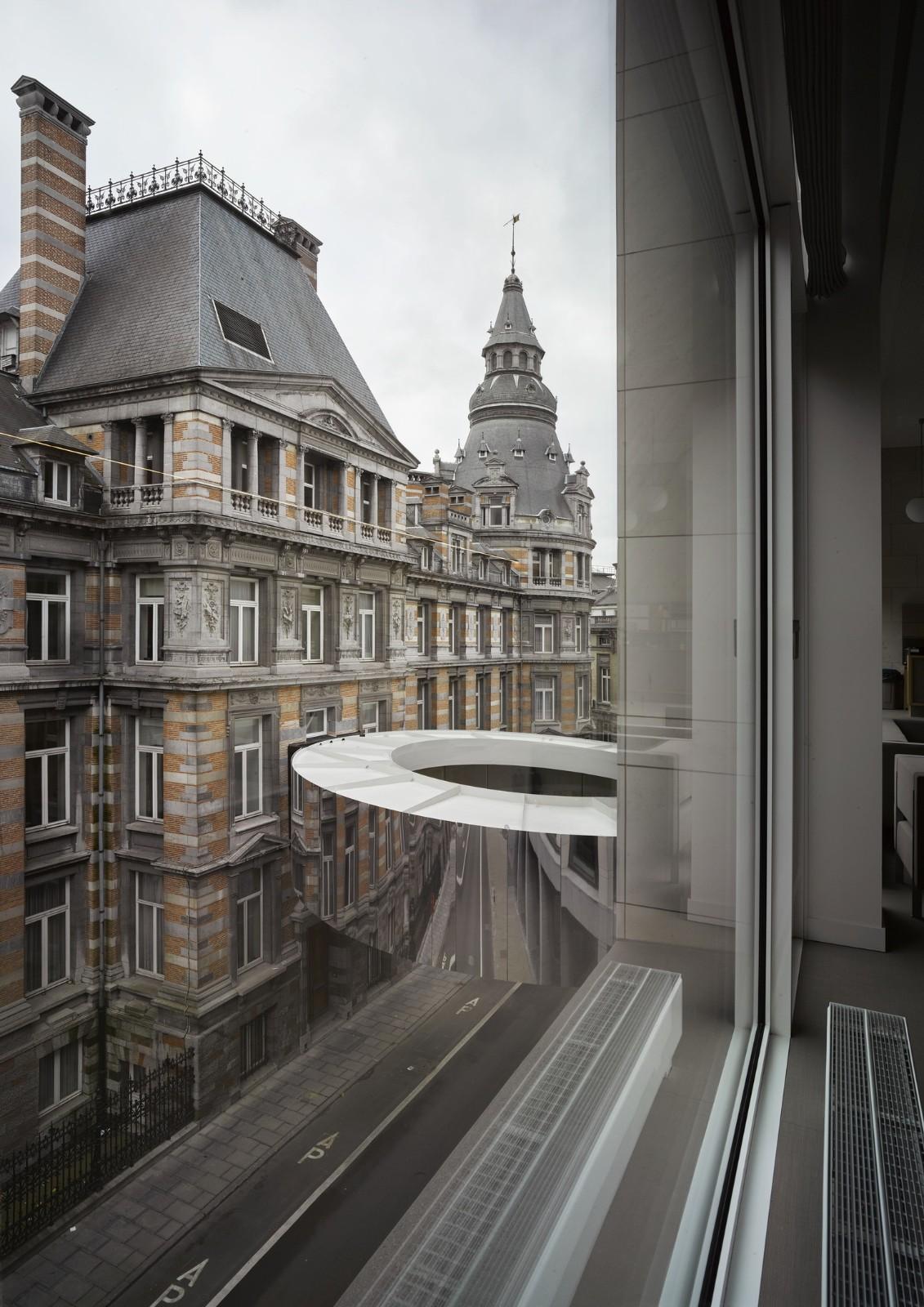 Tondo 人行天桥 / OFFICE Kersten Geers David Van Severen