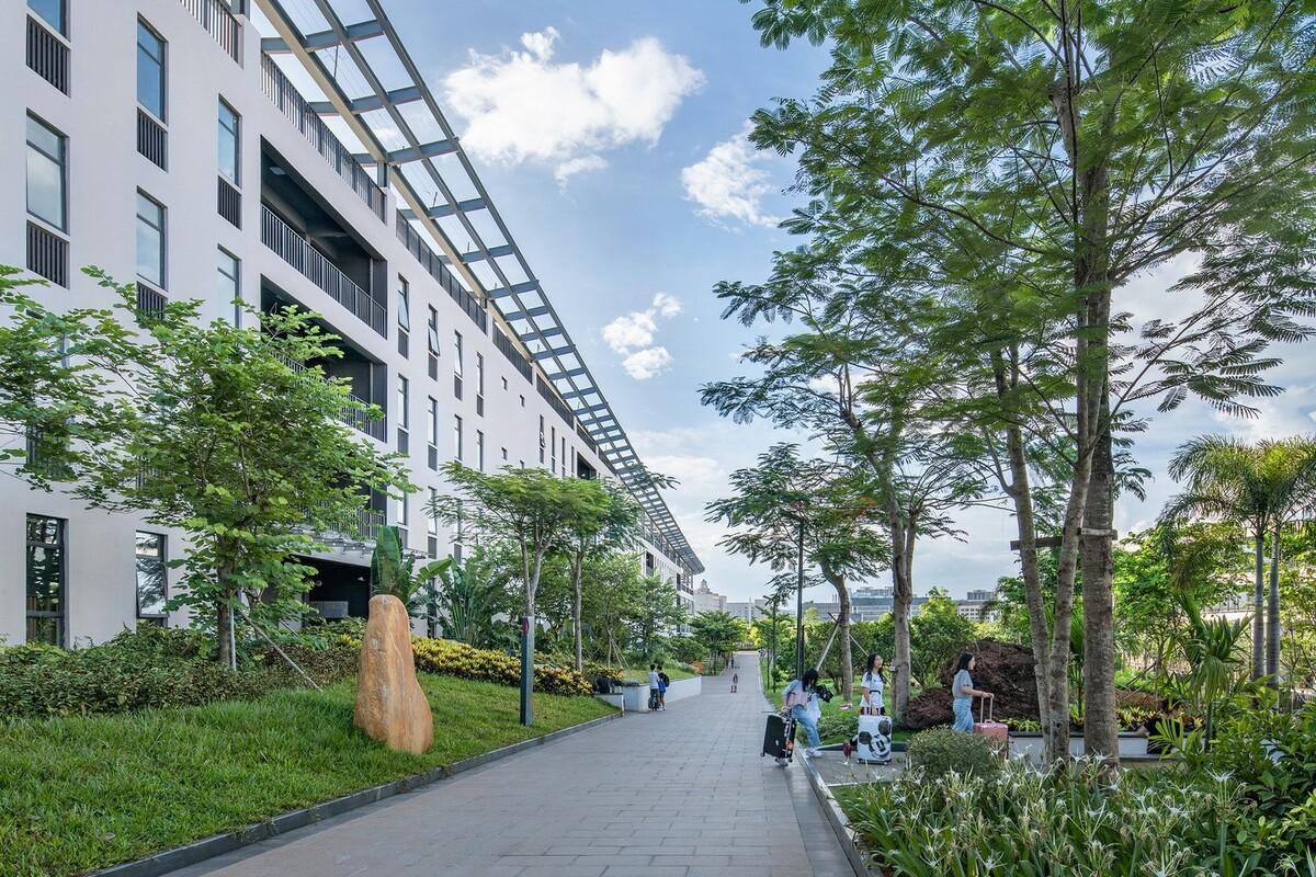 北京大学附属中学海口学校 / Crossboundaries