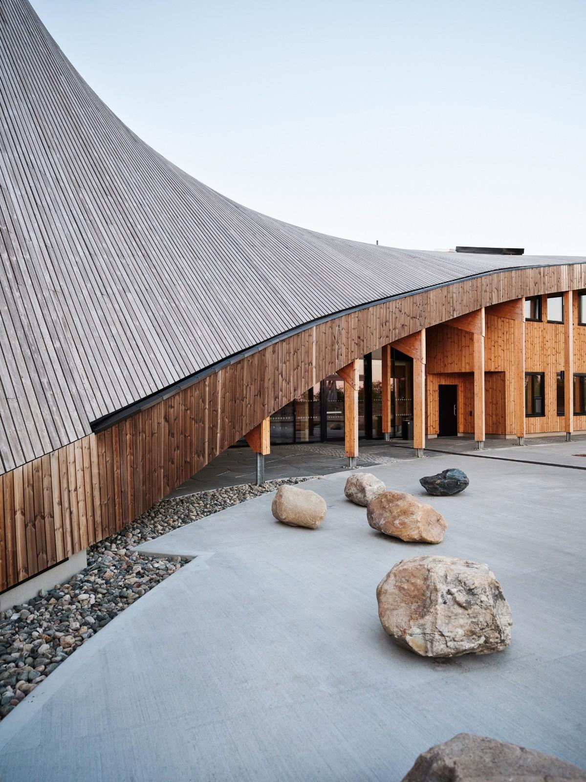 Čoarvemátta 文化与教育中心 / Snøhetta + 70°N arkitektur + Joar Nango