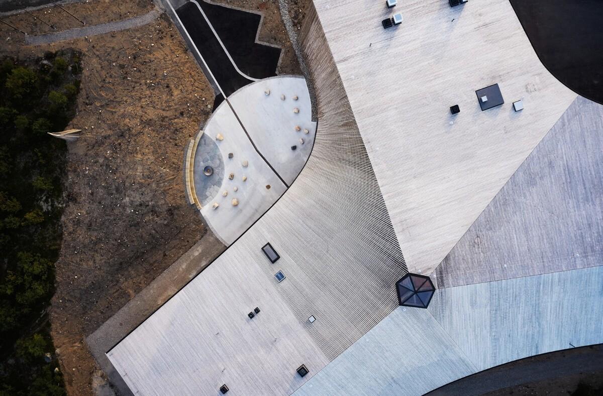 Čoarvemátta 文化与教育中心 / Snøhetta + 70°N arkitektur + Joar Nango