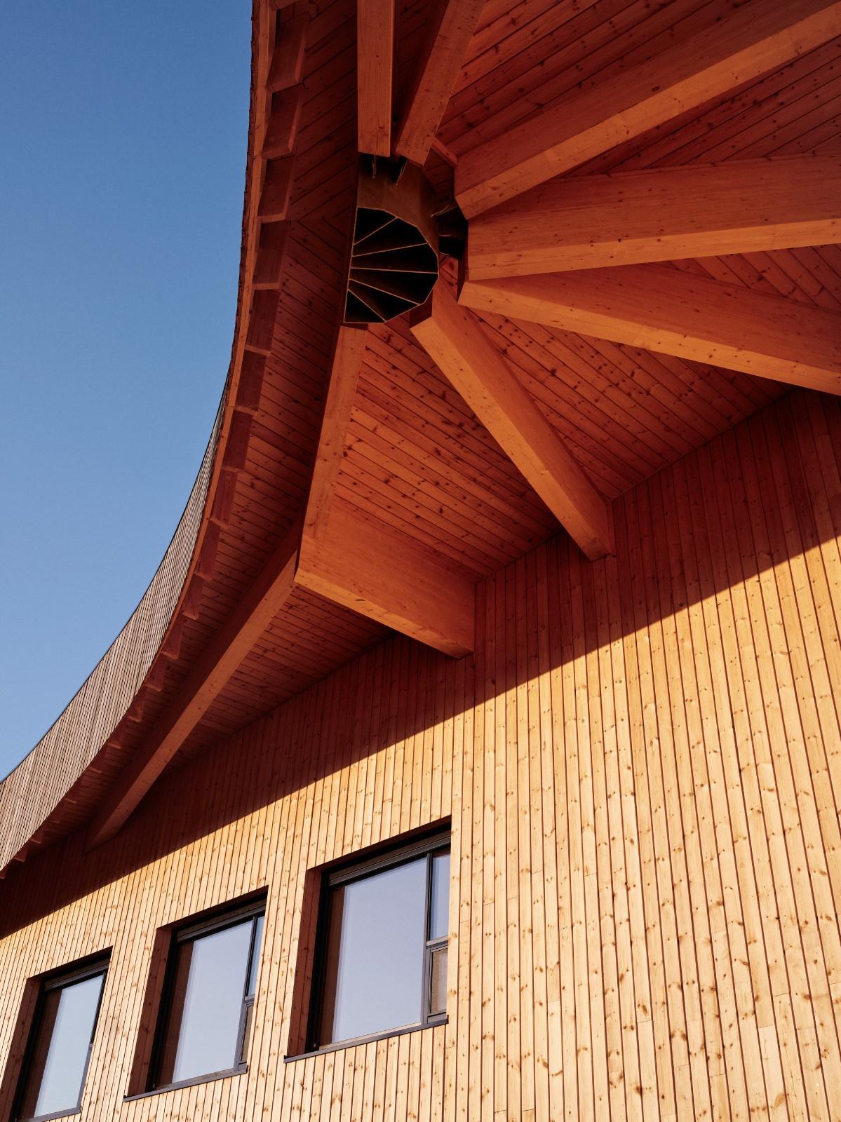 Čoarvemátta 文化与教育中心 / Snøhetta + 70°N arkitektur + Joar Nango