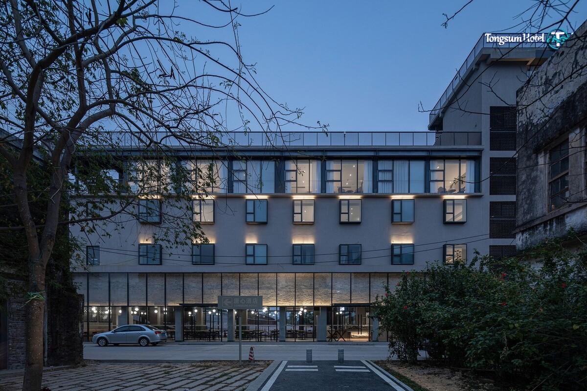 改造、加建与扩建，江门市乡村振兴培训中心 / 华南理工大学建筑设计研究院