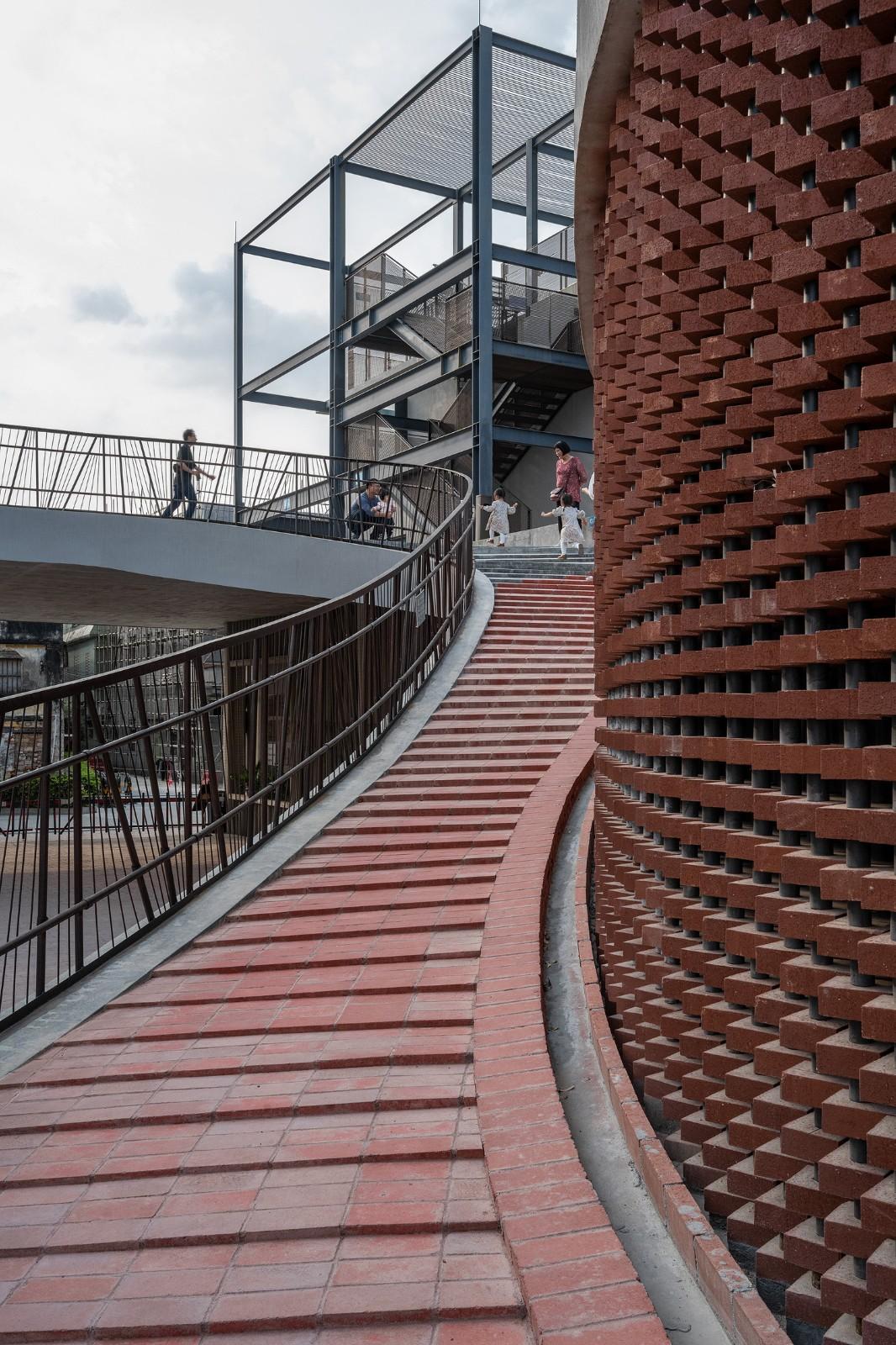 改造、加建与扩建，江门市乡村振兴培训中心 / 华南理工大学建筑设计研究院