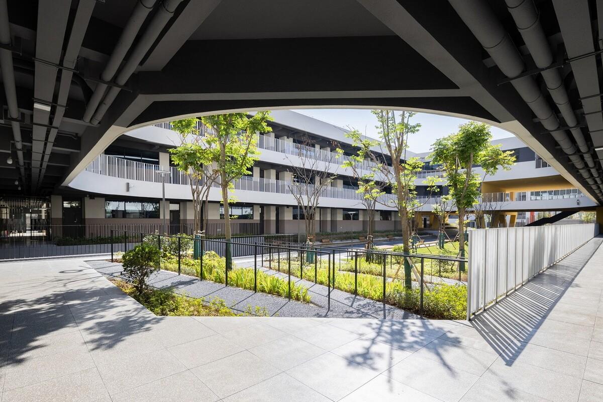 南山五福堂高级中学 / 小写建筑