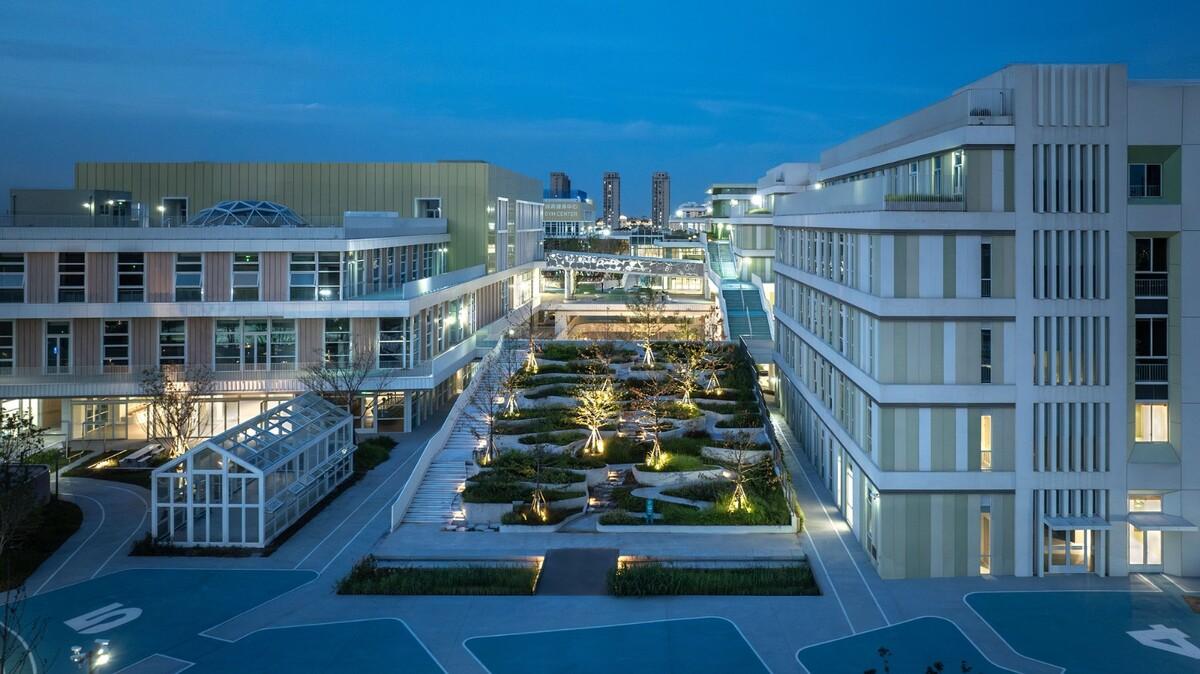 上海市实验学校嘉定新城分校 / 大观景观
