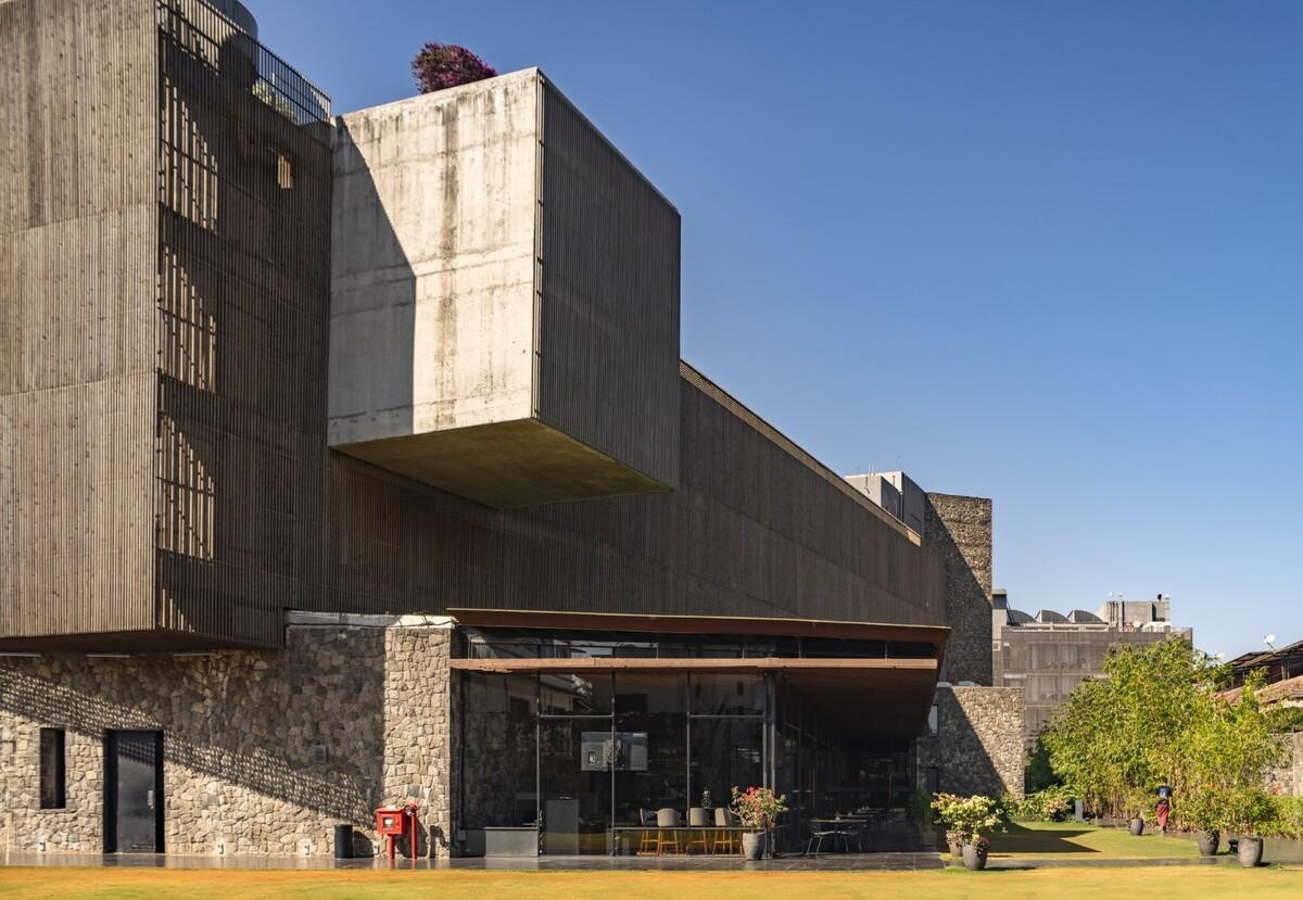 雷迪森度假酒店及水疗中心 / Malik Architecture