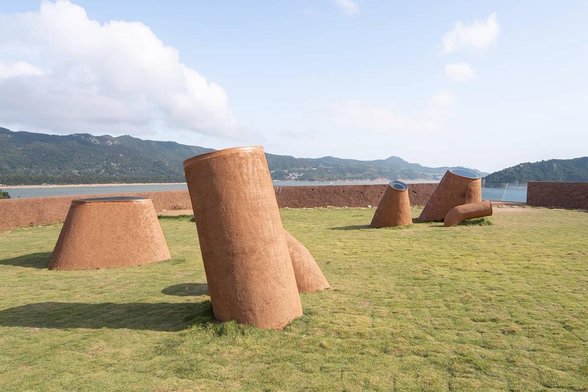 隐于地下，可观沧海： “洞见•蓝”空间 / 三文建筑&何崴工作室