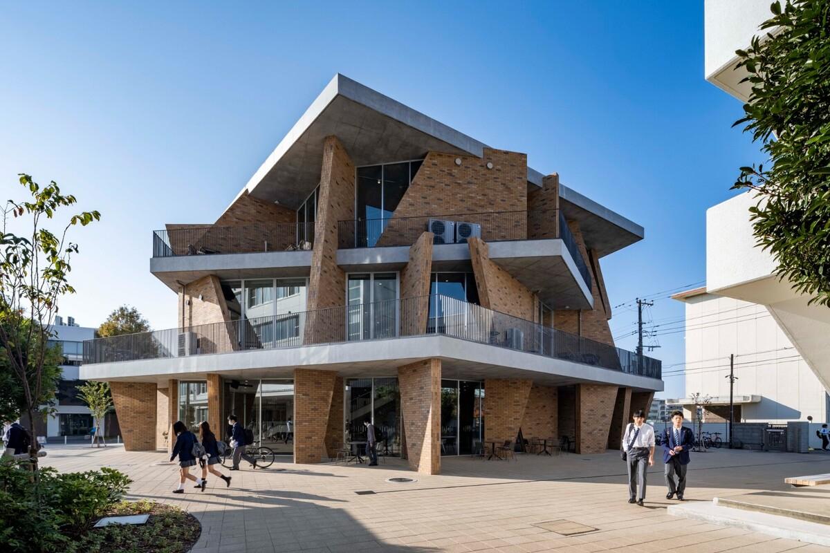 湘南工科大学附属高中图书馆 / kousou + Fukei Co.