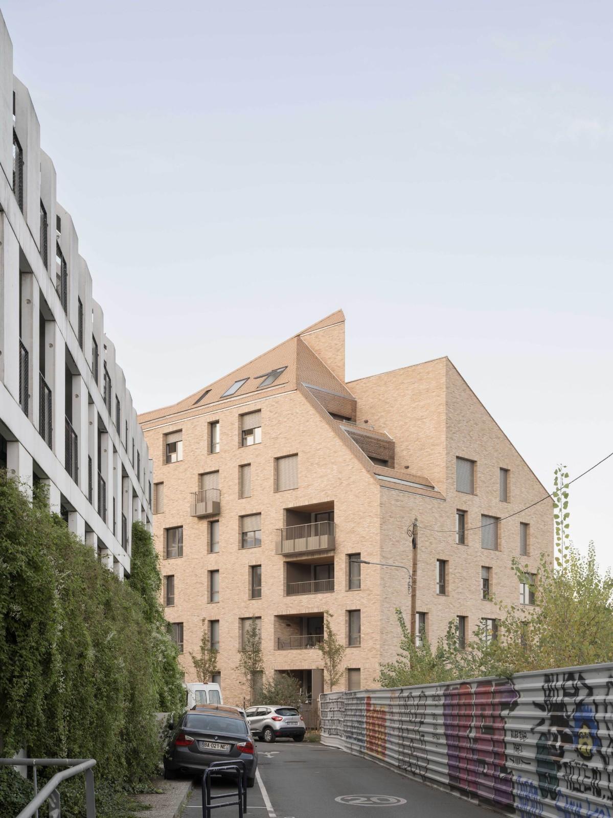 B09 建筑岛 / urbanmakers + Selva & Maugin Architectes