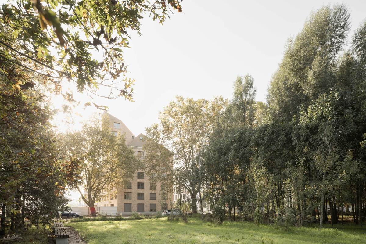 B09 建筑岛 / urbanmakers + Selva & Maugin Architectes