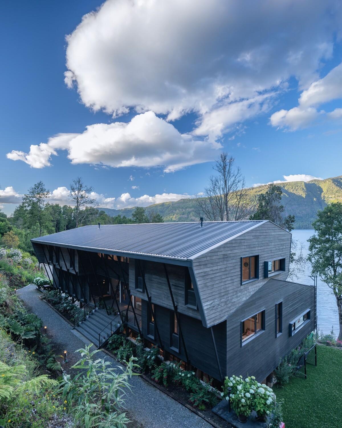 纳蒙卡休小屋 / Schwember García-Huidobro Arquitectos