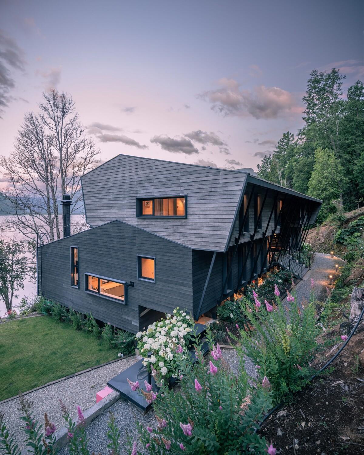 纳蒙卡休小屋 / Schwember García-Huidobro Arquitectos