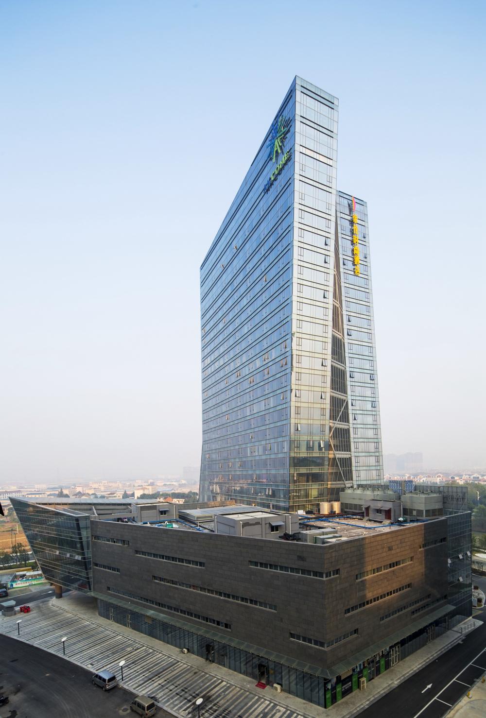 动感,雕塑,开放和前卫相结合的张家港爱康大厦