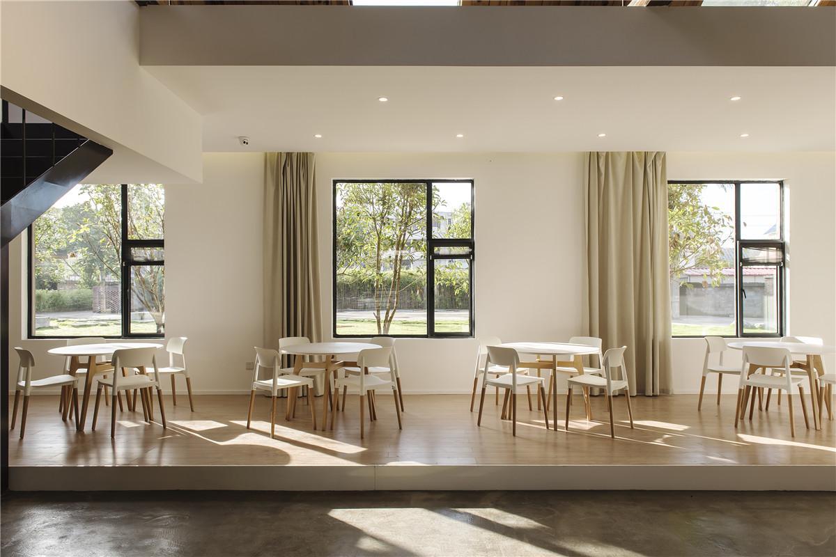 14_长盒子餐饮区／long-box dining area.jpg