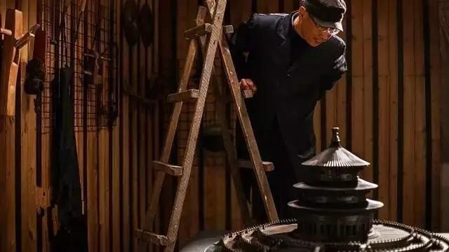 他是网友口中的“鲁班七号”，5年死磕7108个零件，60岁打造惊艳世界的微缩天坛