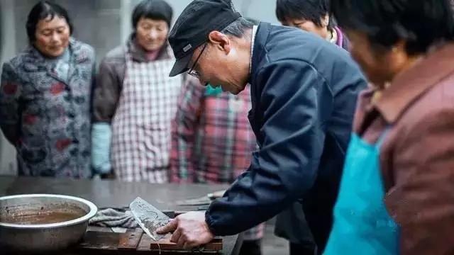 他是网友口中的“鲁班七号”，5年死磕7108个零件，60岁打造惊艳世界的微缩天坛