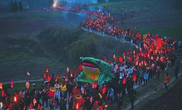 他奶奶的庙究竟比少林寺牛在什么地方？