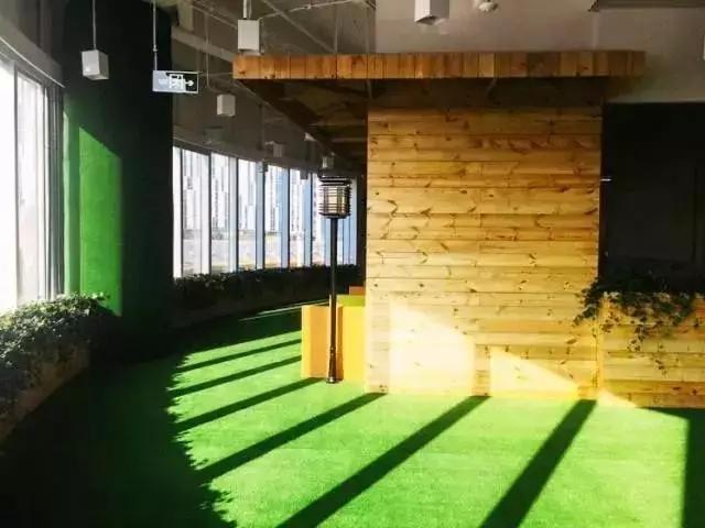 你只知道“饿了么”的火锅前台，没想到他们的办公室设计更奇葩！