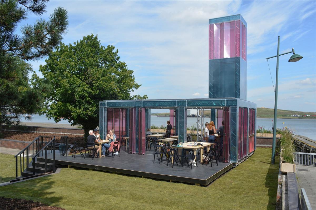 erith-lighthouse-dk-cm-architecture_dezeen_2364_col_8.jpg