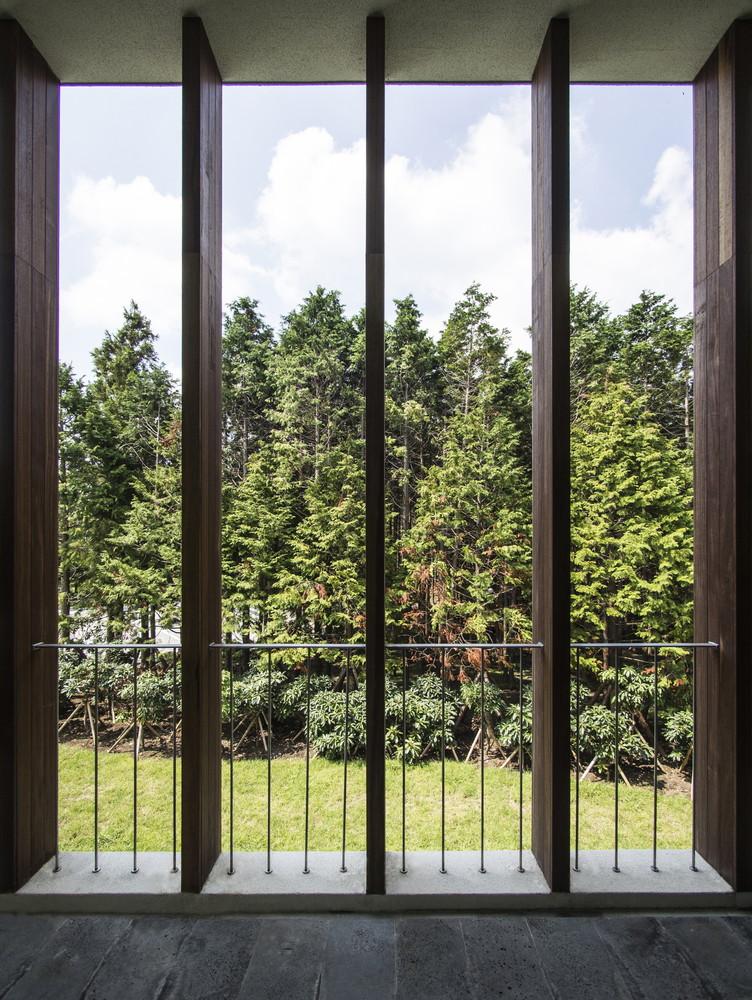 九桥会堂 ——停车场与屋面的无缝融合 / D·Lim Architects
