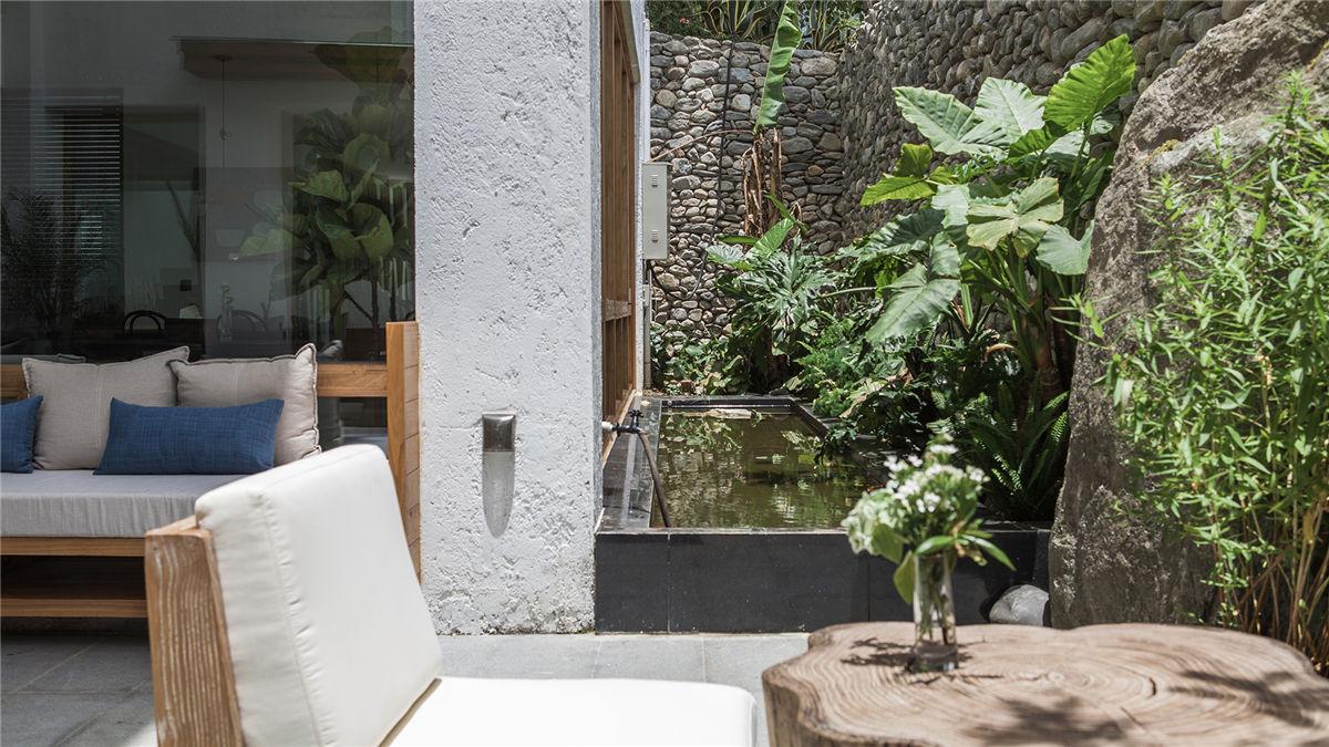 谦卑的姿态，隐居于山林之中——大理拾山房精品酒店 / 重庆悦集建筑事务所