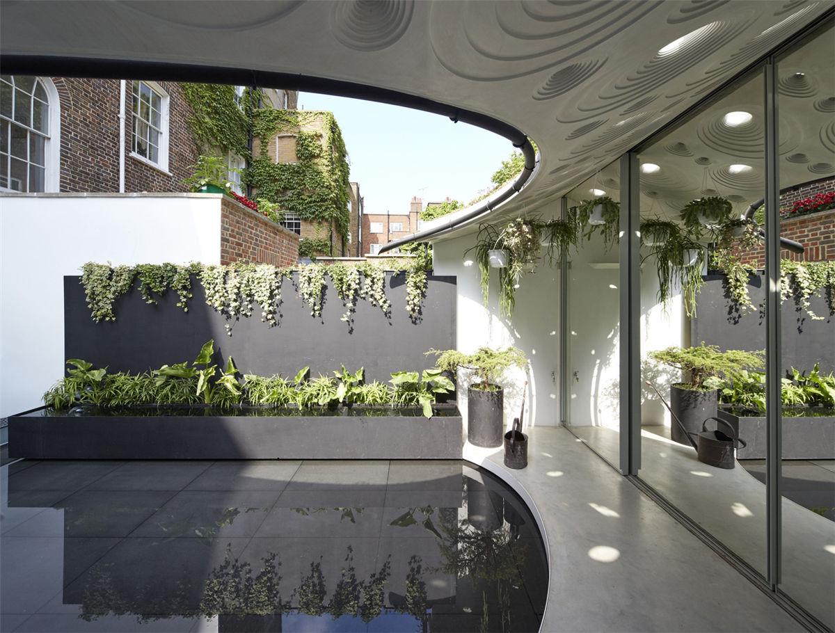 阳光雨房——多层次的城市花园 / Tonkin Liu Architects