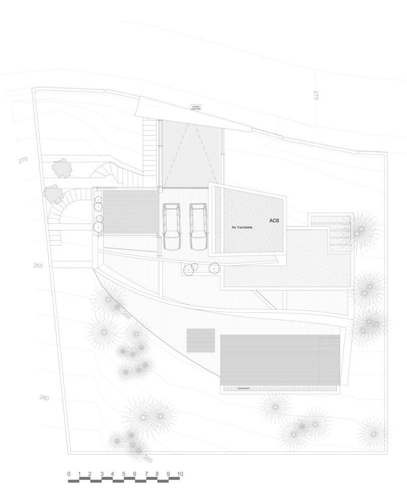一个妖娆的山中白房子 / RGB arquitectos