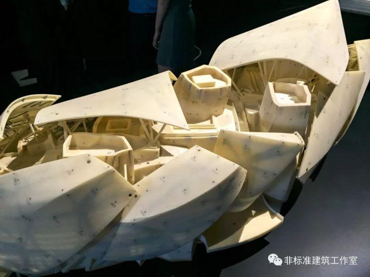 醒醒吧，你会的只是软件根本不是设计