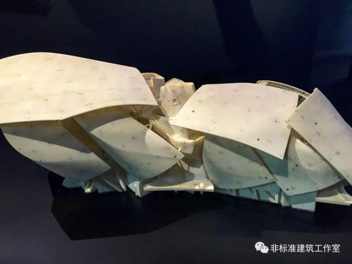 醒醒吧，你会的只是软件根本不是设计
