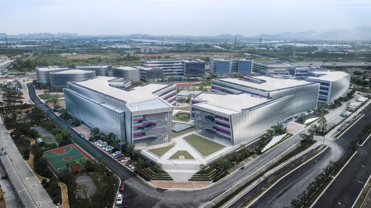 打破典型性地标的主流思路 — 宁波前洋e商小镇