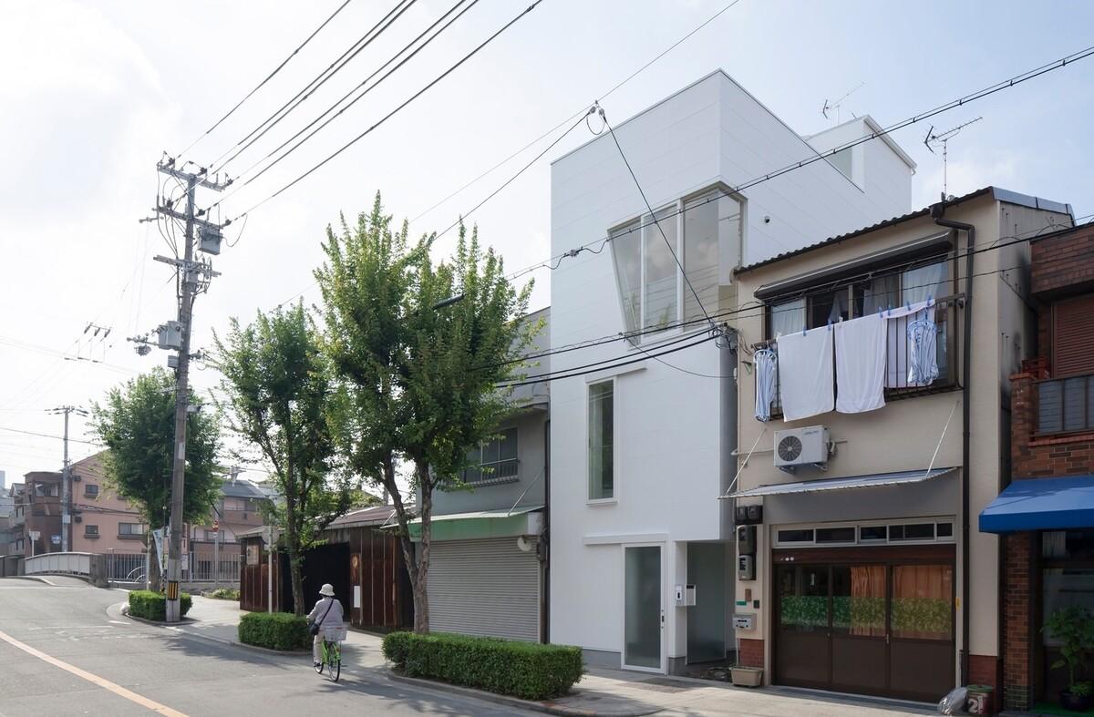 “43.21平方米撑起四口之家”——日本玉津住宅