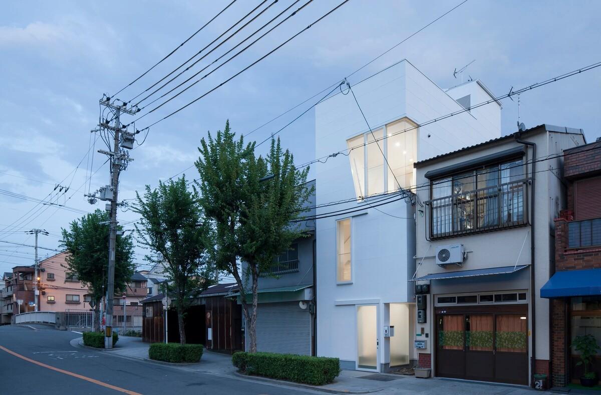 “43.21平方米撑起四口之家”——日本玉津住宅
