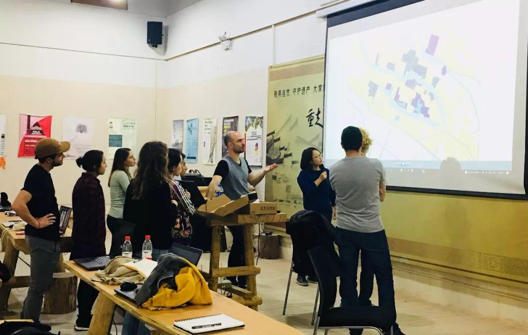 你与国际名校的距离差一堂课