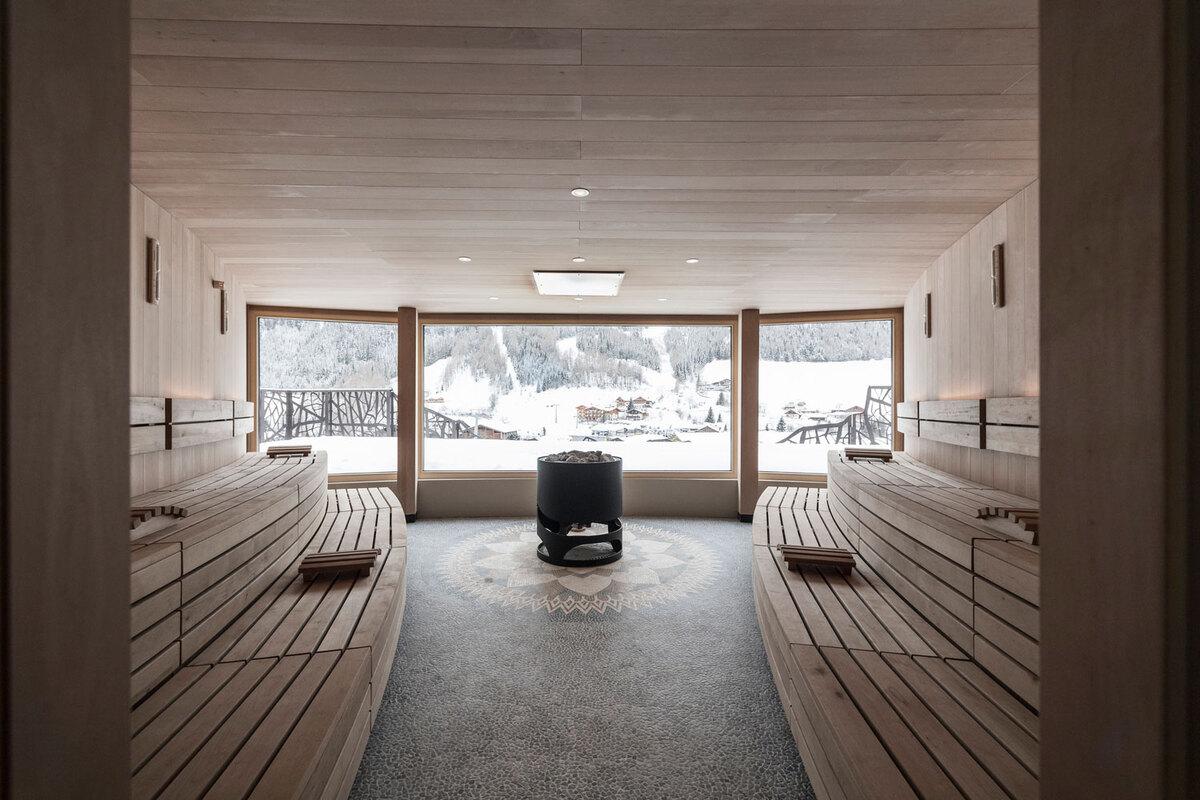 走进荒野沼泽，体味漂泊与神秘感的度假酒店 / noa 建筑师事务所