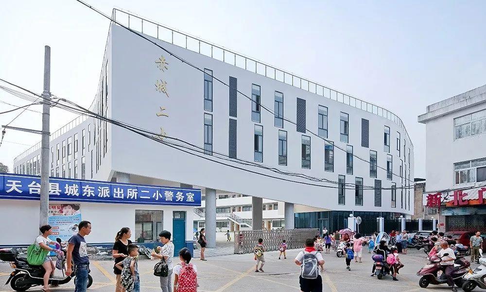 为什么学校总是等你毕业了才改造？