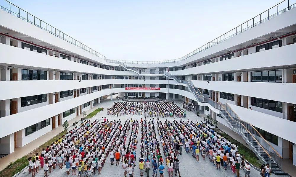 为什么学校总是等你毕业了才改造？