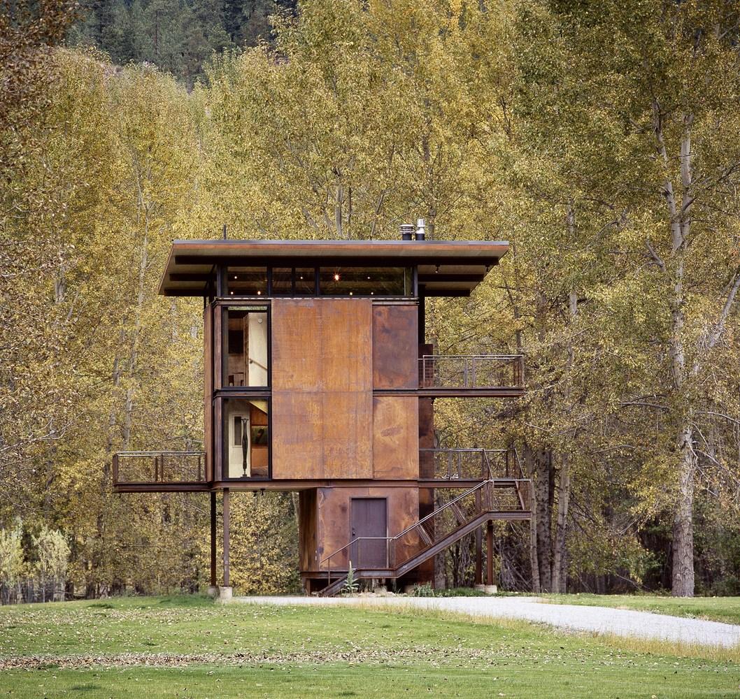 大自然的取景器，山中雪原的钢制小屋/三角洲住宅