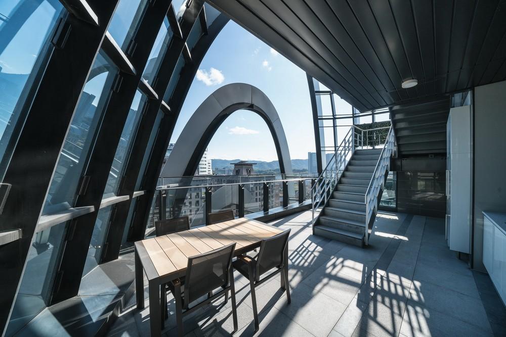 基隆河畔的绿色办公建筑 —— 砳建筑，台北 / Aedas